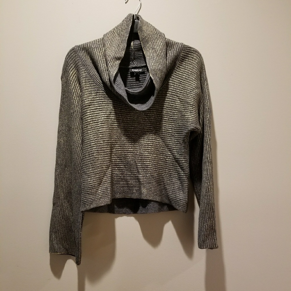 BEBE GOLD AND BLUE CROP TOP SWEATER SMALL